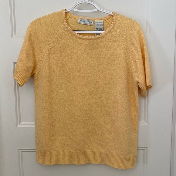 White Stag short sleeve yellow sweater - Picture 1 of 10